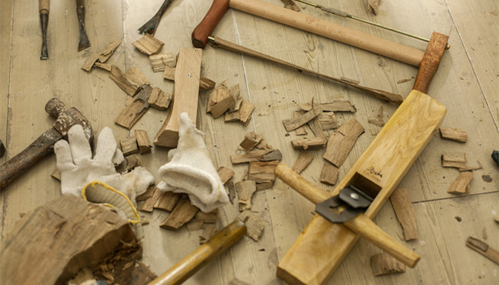 鲁班是怎么发明锯子的 锯子的由来