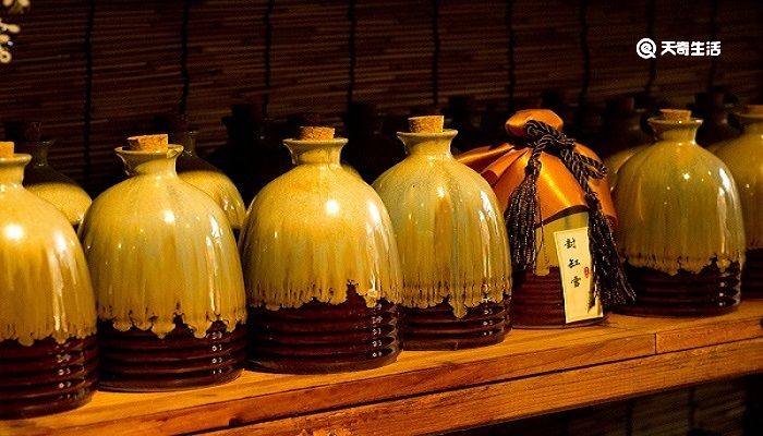 举酒相属,各为诗以寄所思翻译 举酒相属 属什么意思