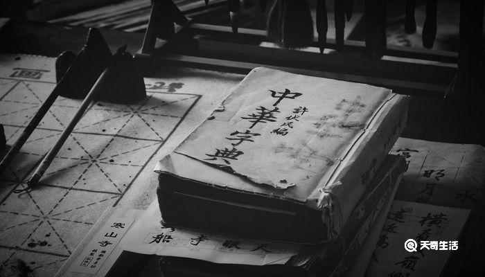 以卵击石的俗语是什么 与以卵击石对应的俗语是什么