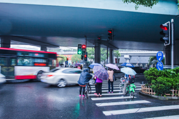 络绎不绝的绝 络绎不绝的意思是什么