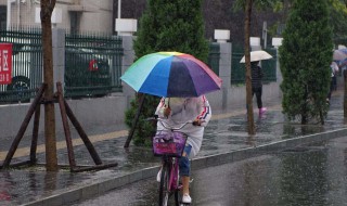 降雨量如何计算（降雨量如何计算视频）