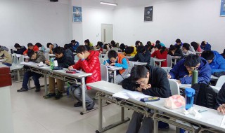 成人高考需要带什么证件 成人高考能带什么