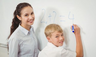 快开学的说说句子 关于快开学的说说句子