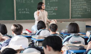 任尔东西南北风前一句是什么（任尔东西南北风的前面一句）