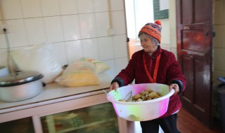 闲不住的奶奶作文 闲不住的奶奶作文500字