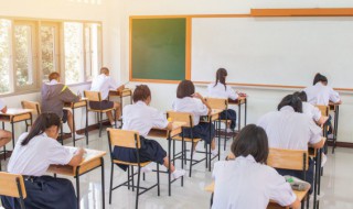 关于高考激励人心的句子大全（关于高考激励人心的短句）