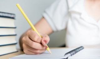轻柔的近义词是什么（轻柔的近义词是什么 标准答案）