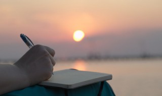 沦怎么组词 论怎么组词