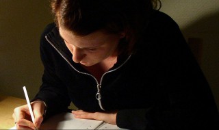 关于爱的话题作文 关于爱的话题作文800字