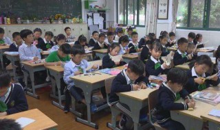 孤帆一片日边来的上一句 秋水共长天一色的上一句