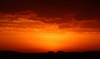 晚霞行千里上一句