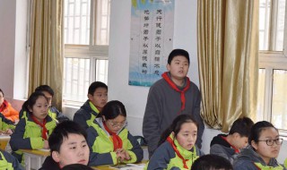 篱落疏疏一径深下一句是什么（篱落疏疏一径深的后一句是什么）