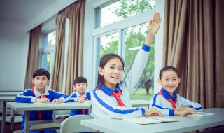 悠闲是什么意思（它摇着黑尾巴悠闲的散步悠闲是什么意思）