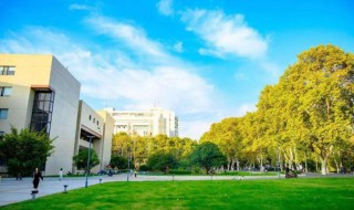 hust是哪个大学的简称