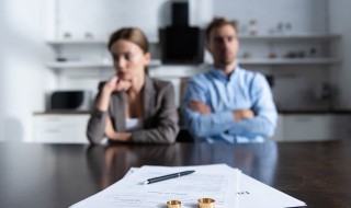 法律具有什么作用（法律具有什么作用七下政治）