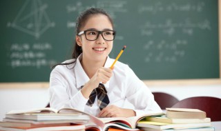 蓬勃的意思 澄澈的意思