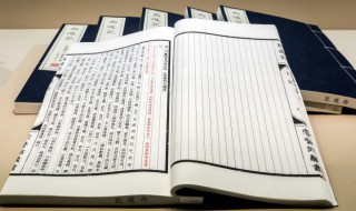 中国四大古典名著（中国四大古典名著及作者）