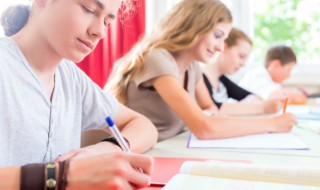 鳍怎么读拼音（鳍怎么读拼音怎么写）