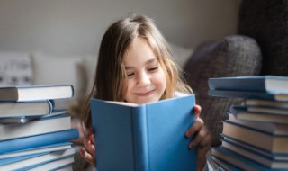 言简意赅怎么读