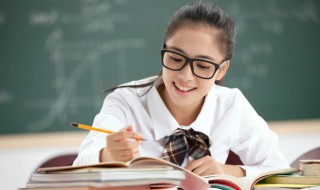 起来的起怎么组词（起来的起怎么组词词）