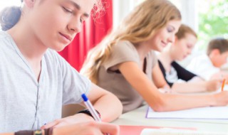 翠字怎么组词（脆字怎么组词）