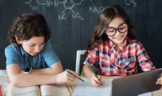 踏字怎么组词语 踏字怎么组词?