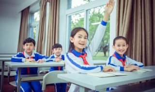 峨组词怎么读（峨咋组词）