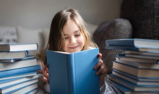 草房子每章概括（草房子每章概括100字）