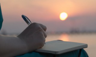 形容人的句子（形容人的句子唯美短句）