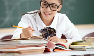 忘字组词语（忘字组词语一年级）