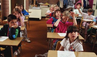 羽翼未丰是什么意思 羽翼未丰是褒义还是贬义