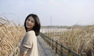 小家碧玉是什么意思啊（小家碧玉）