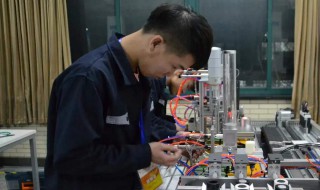 什么专业好就业男生（中专什么专业好就业男生）