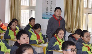 杨布打狗文言文翻译（杨布打狗文言文翻译及注释道理）