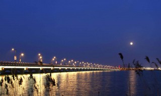 描写夜晚的优美古诗 描写夜晚的优美古诗词