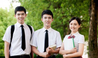 高中生优秀自我介绍 高中生优秀自我介绍200字