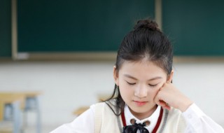 一句话写老街意境句子（漫步古街的唯美句子）