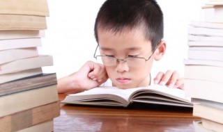 二年级优美的好词好句（二年级优美的好词好句30字）