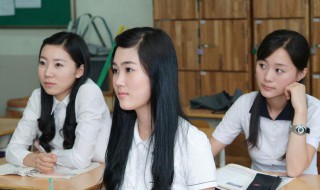 成人本科与自考本科的区别在那里（成人本科与自考本科的区别在那里呢）