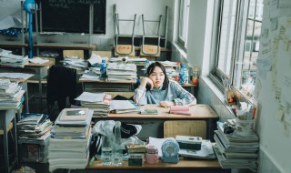 考体育老师需要什么条件（考体育老师需要什么条件才能考）