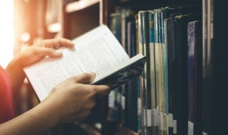 静夜思是什么意思 静夜思是什么意思表达诗人什么意思