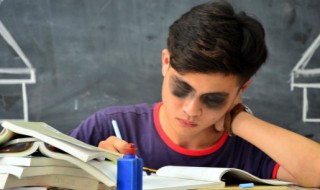 年迈的意思是什么（年迈的意思是什么?）