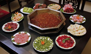 火锅是谁发明的有什么典故吗（火锅是谁发明的来源于哪里）